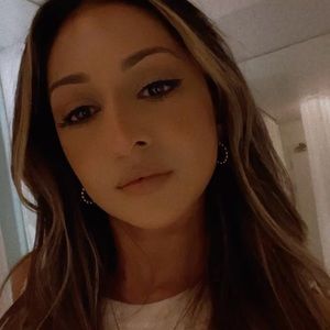 Meet your Posher, Annie